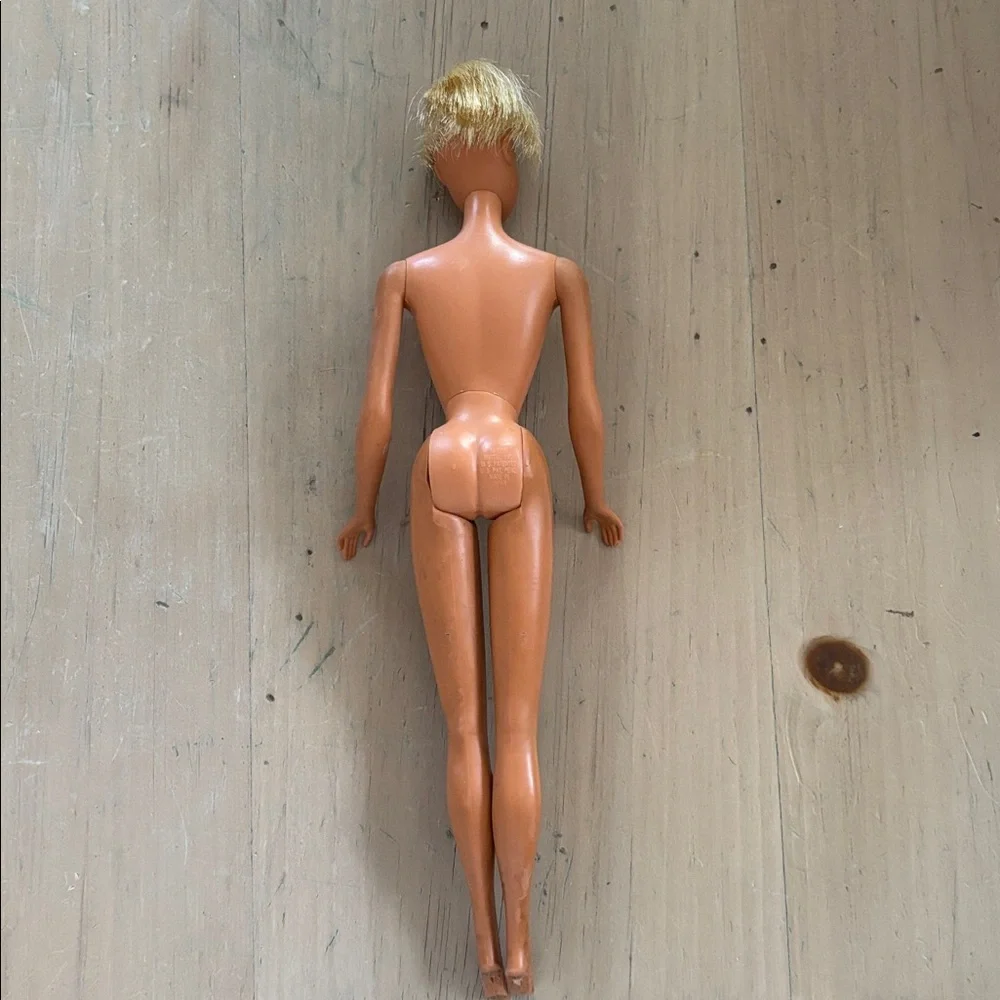Malibu Twist ‘n Turn Barbie